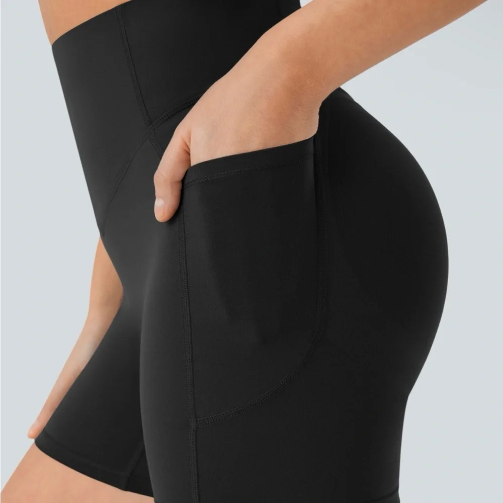 Halara UltraSculpt™ High Waisted Scrunch Butt Lifting Tummy Control 3” - Picture 3 of 4